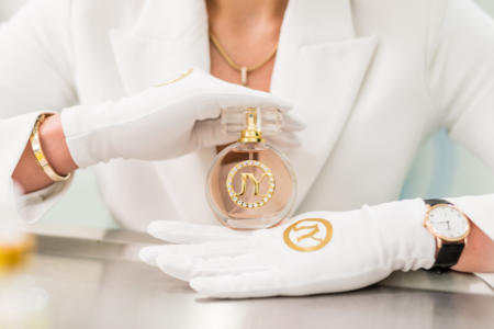 perfumy z feromonami stworzone w laboratorium